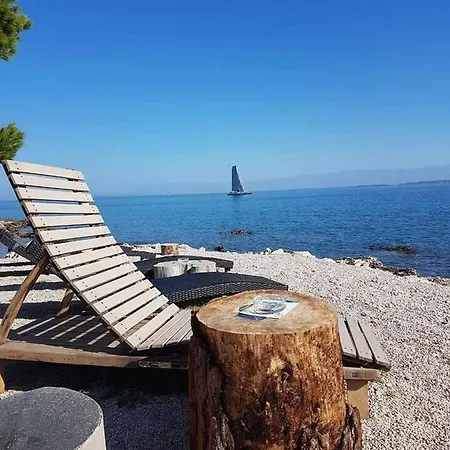 Vakantiehuis Bluemare Minja *