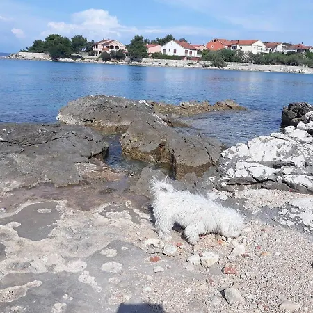 Vakantiehuis Bluemare Minja Ugljan